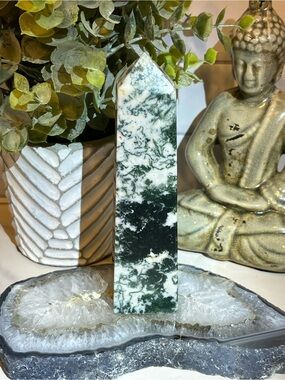 Moss Agate Tower